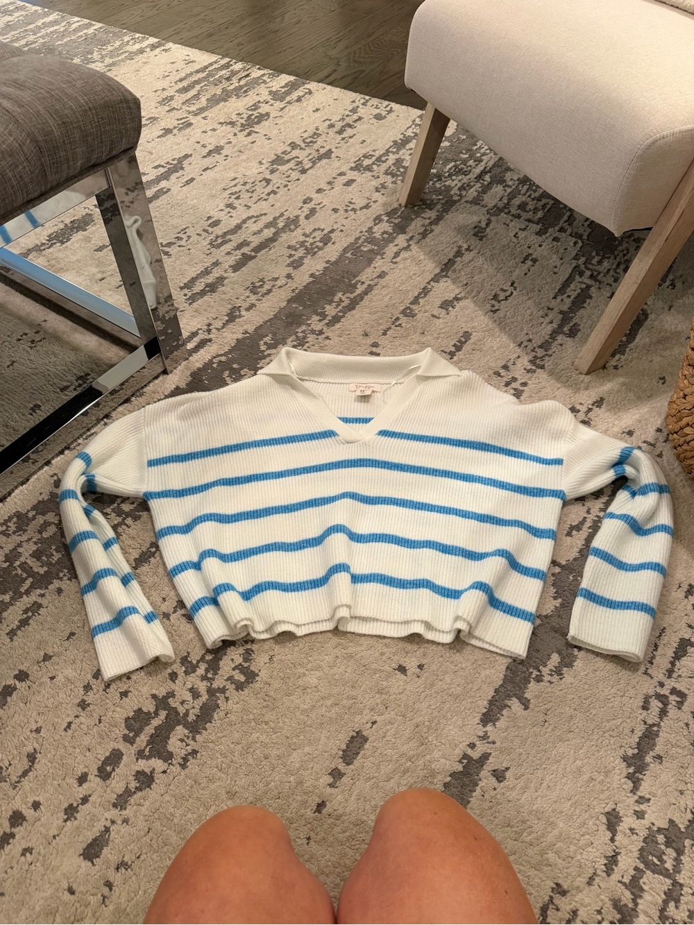 Jessica Simpson White Cropped V-Neck Sweater with Blue Stripes